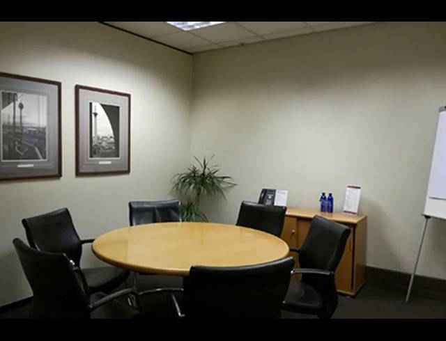 8M² OFFICE TO LET IN SANDTON CENTRAL